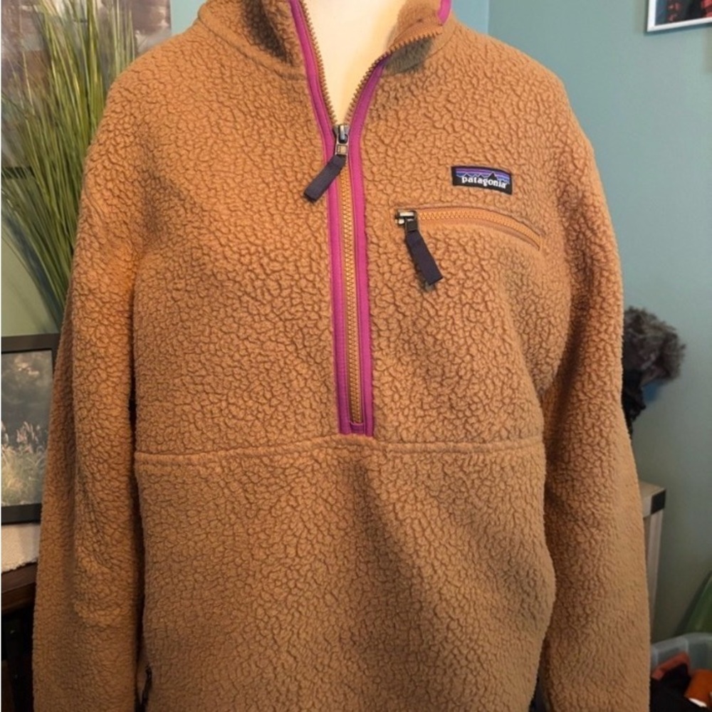 Patagonia Tan Fleece Pullover with Purple Accents